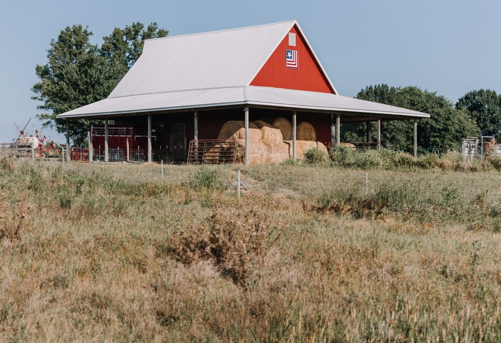 best hay barn contractors